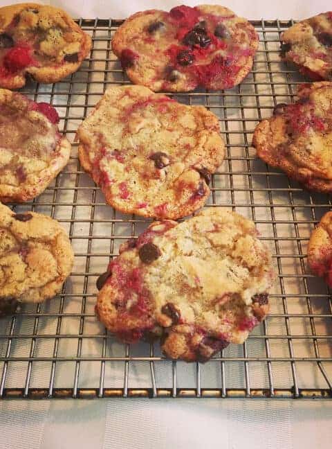 raspberry chocolate chip cookies