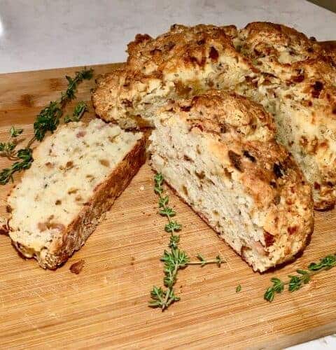 Caramelized onion, Gruyere and Thyme Soda Bread