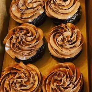 chocolate cupcakes by Margot Dreams of Baking